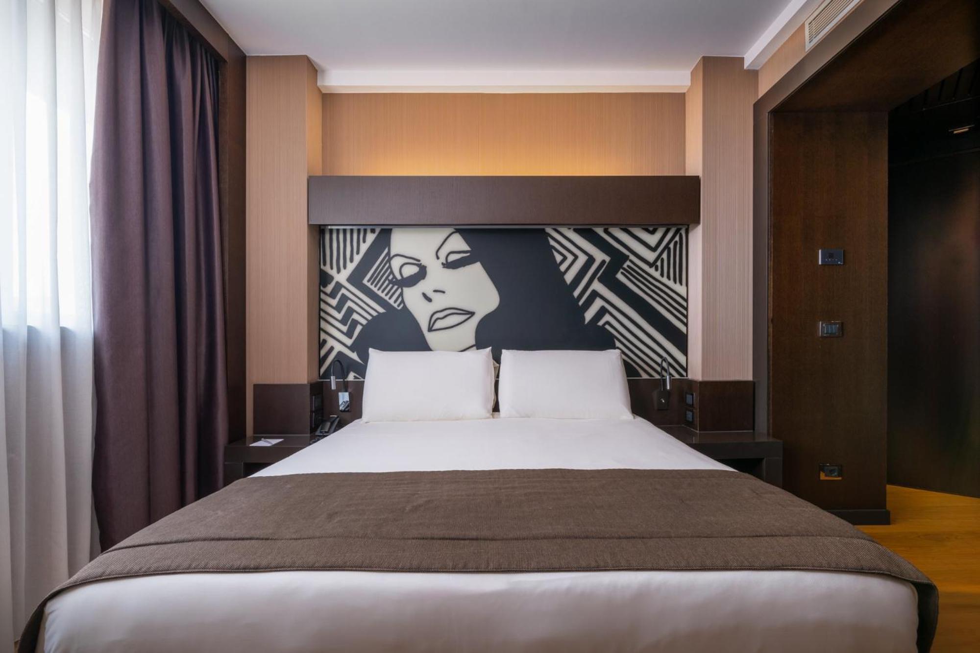 Crowne Plaza Milan City By Ihg Exteriér fotografie